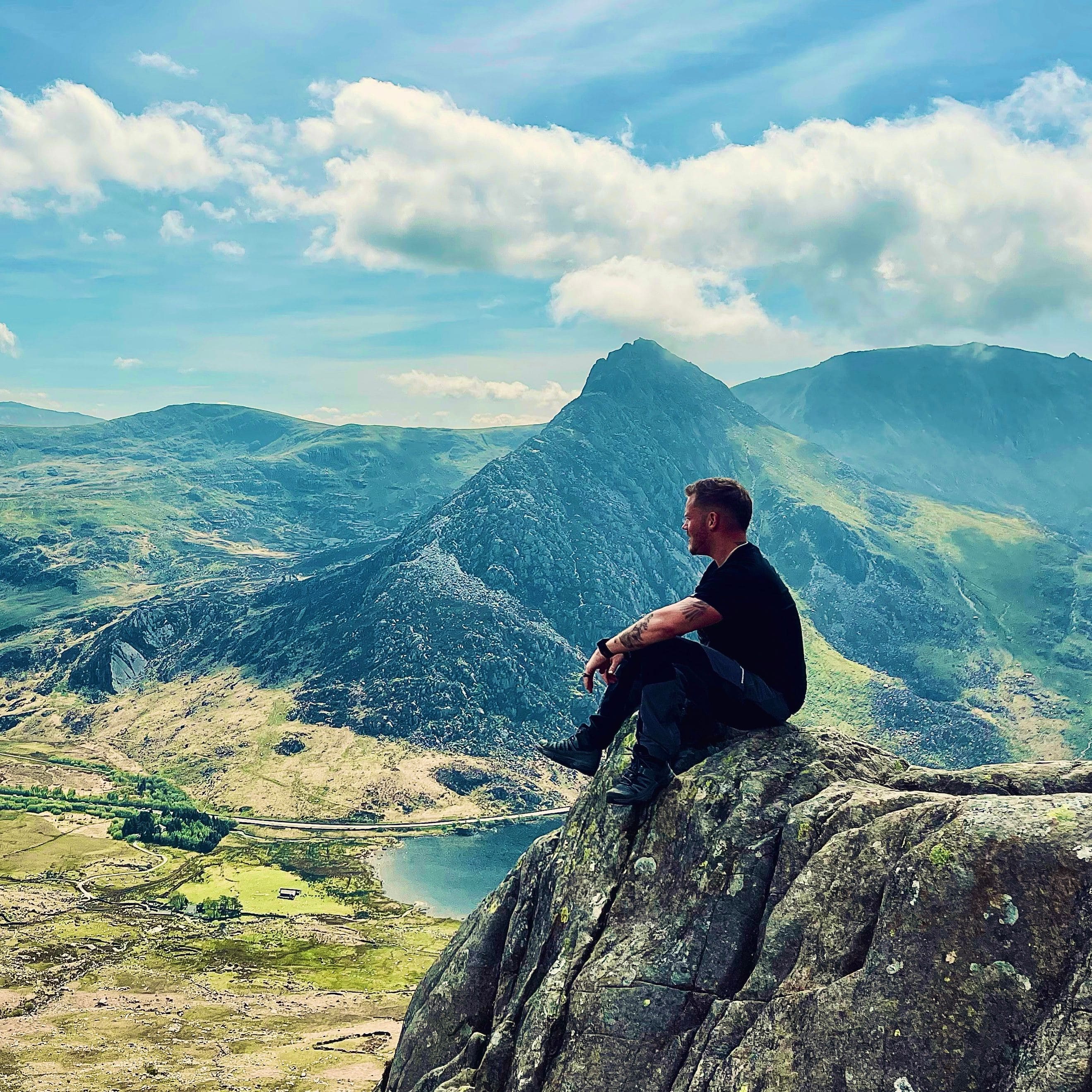 Hike and Summit Pen Yr Ole Wen, Carnedd Dafydd and Carnedd Llewelyn - Day 2